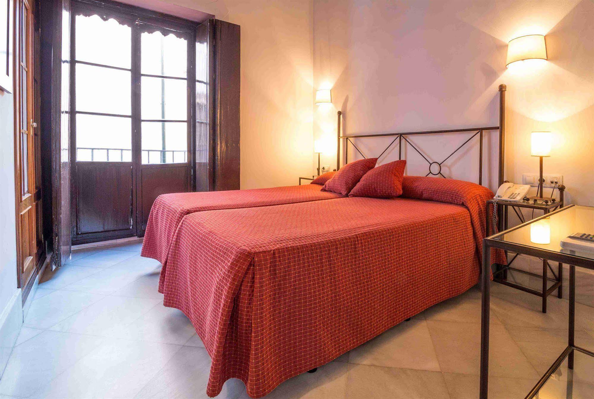 Nuea Giralda Hotel Sevilla Kültér fotó