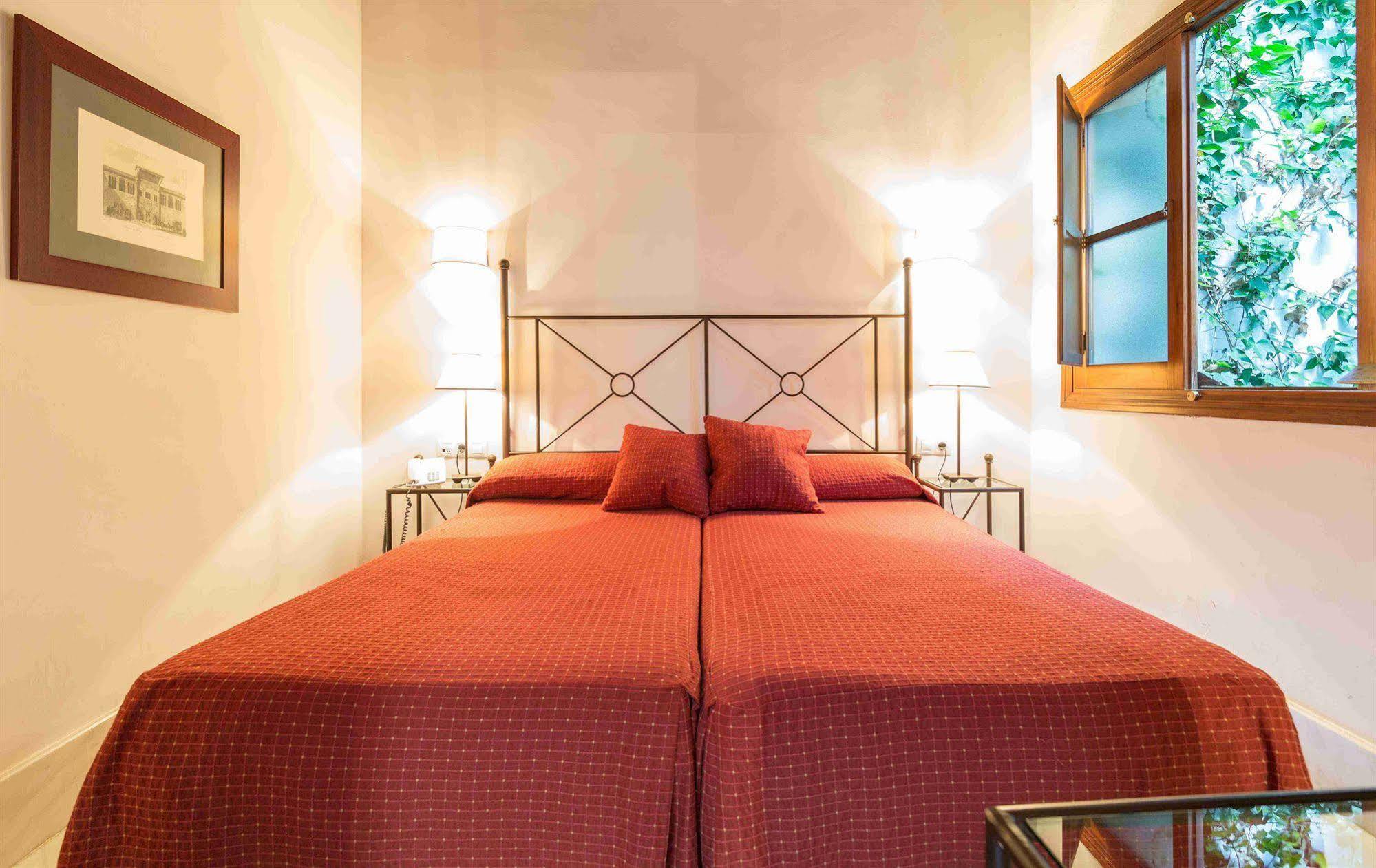 Nuea Giralda Hotel Sevilla Kültér fotó