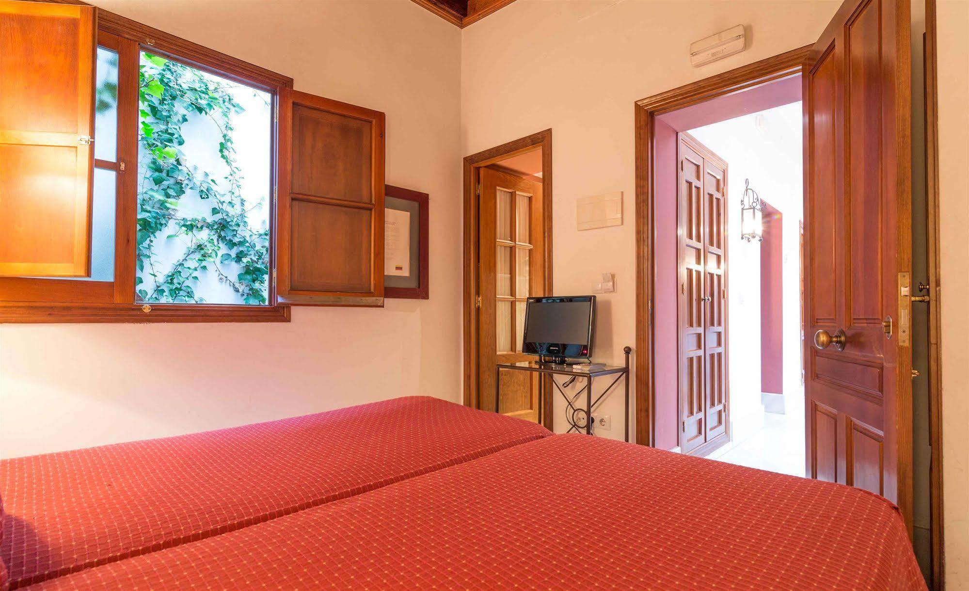 Nuea Giralda Hotel Sevilla Kültér fotó